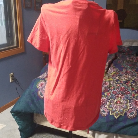 Shirt - Picture 4 of 5